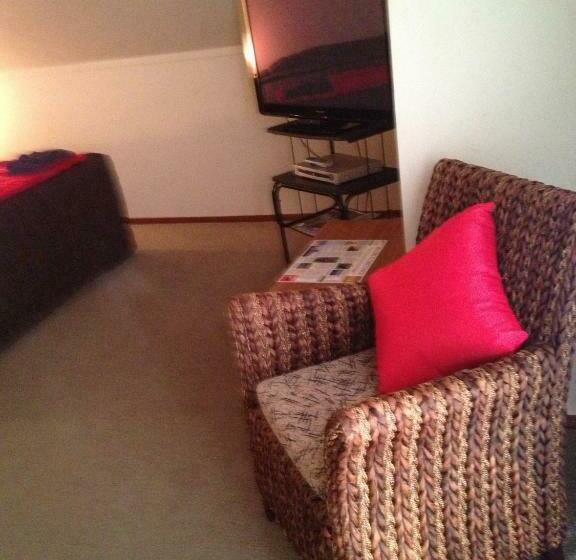 إستوديو قياسى, Garden City Motel