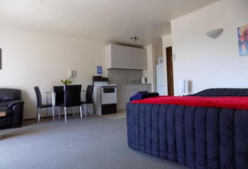إستوديو قياسى, Garden City Motel
