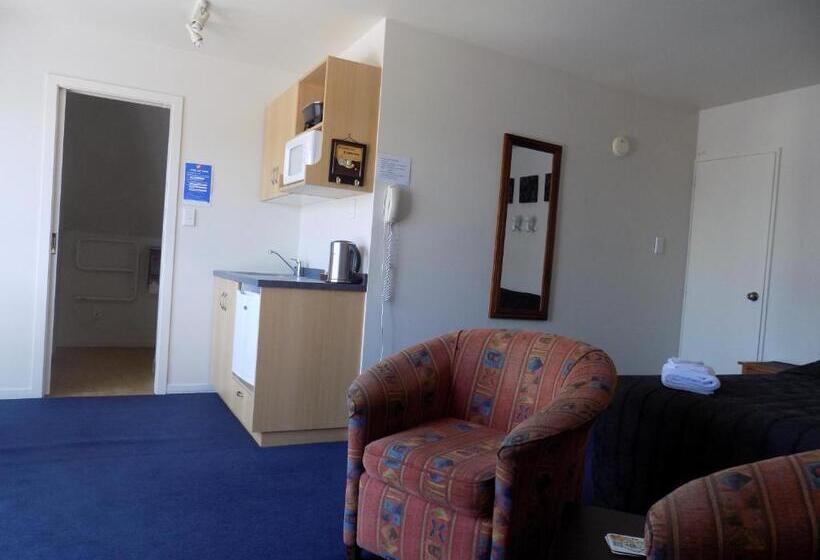 إستوديو قياسى سرير كينج, Garden City Motel