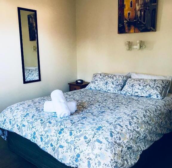 إستوديو قياسى, Garden City Motel