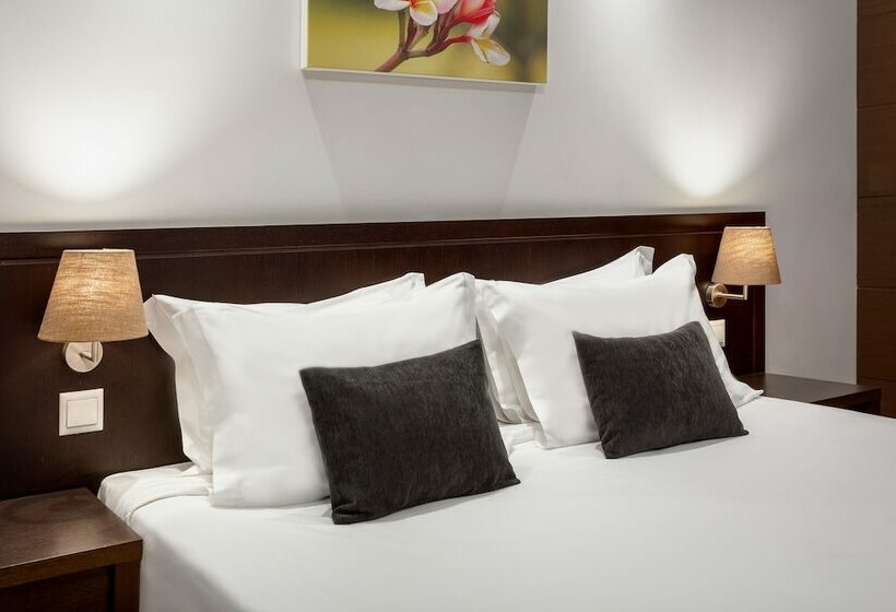 Habitación Estándar, Luena