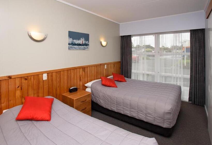 Семейный Номер, Kauri Lodge Motel