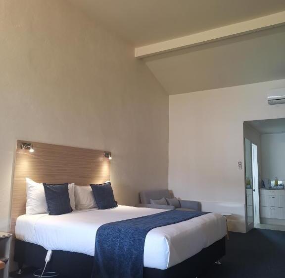 استودیو استاندارد با تخت کینگ, Captains Quarters Motor Inn