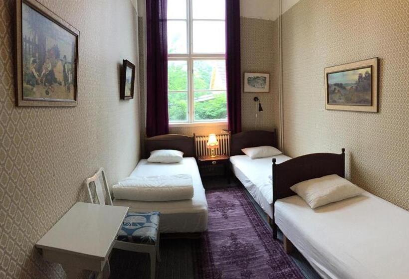 Трехместный Номер Стандарт Совместная Ванная, Tivedens Hostel Vandrarhem