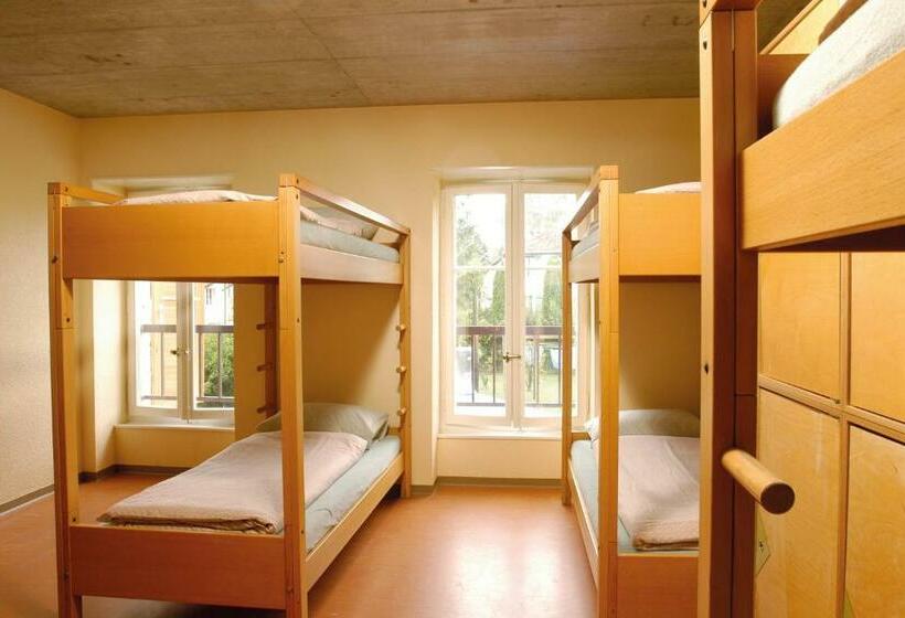 Номер Стандарт Совместная Ванная, Avenches Youth Hostel
