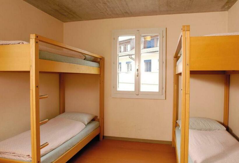 Кровать в Общей Комнате, Avenches Youth Hostel