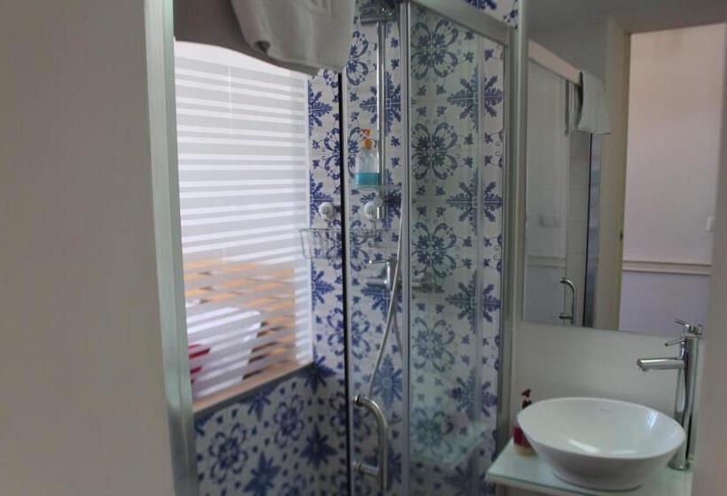 اتاق استاندارد, Linha 22