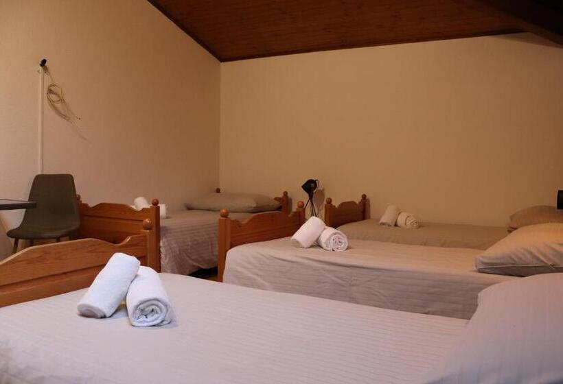 غرفة عائلية, Borgovecchio Albergo