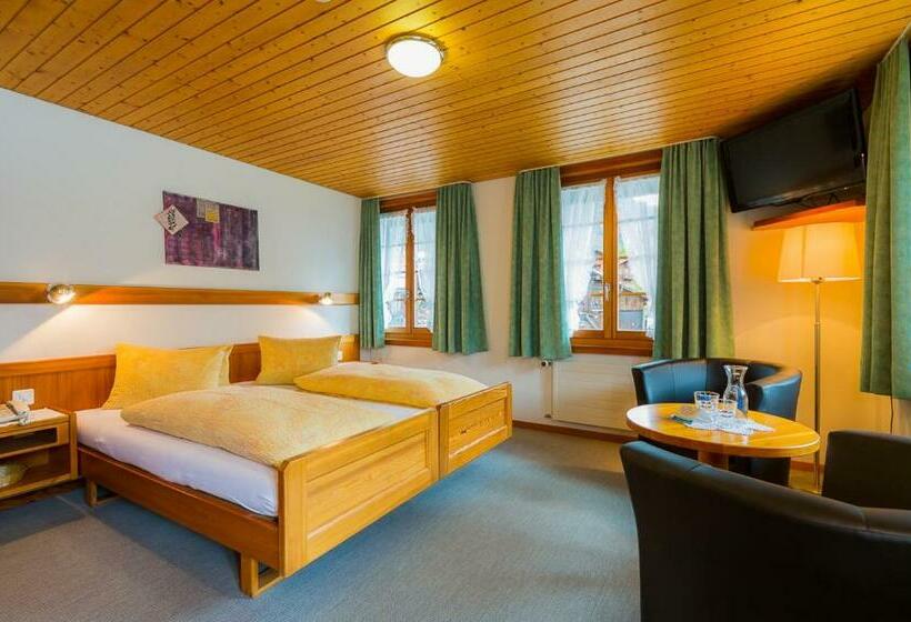 Номер Стандарт с Балконом, Swiss Lodge Joopi