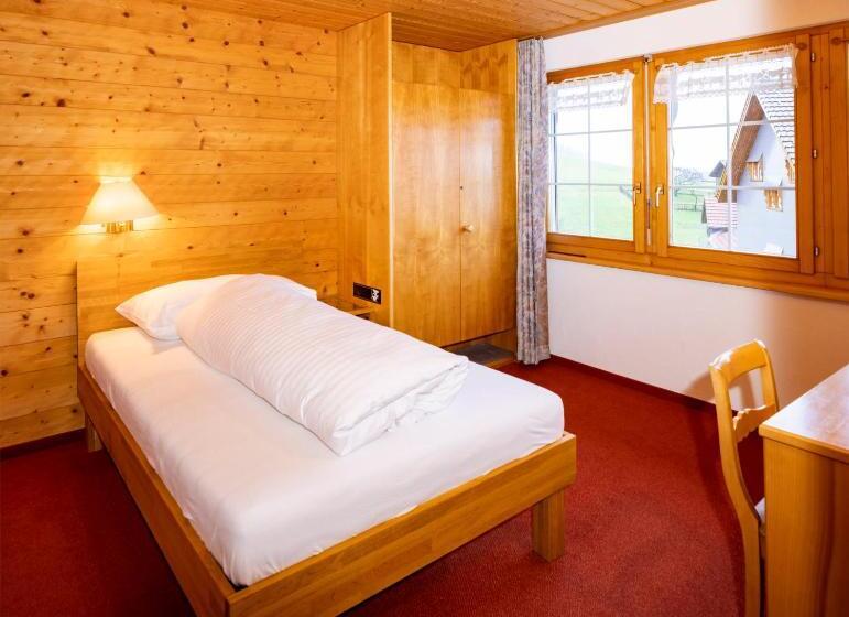 スタンダードシングルルーム, Und Restaurant Chäseren