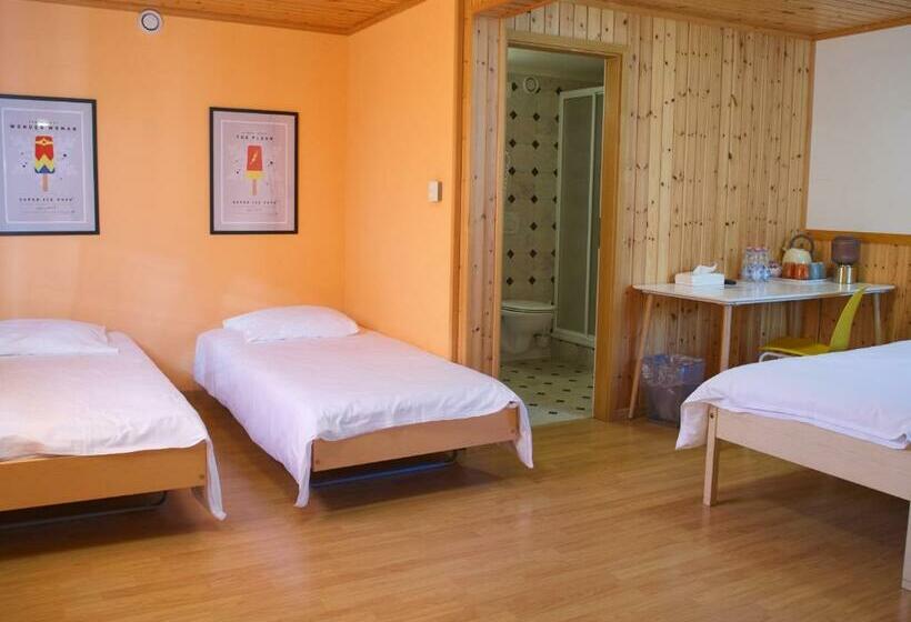 Семейный Номер, Motel Restaurant 13 Etoiles