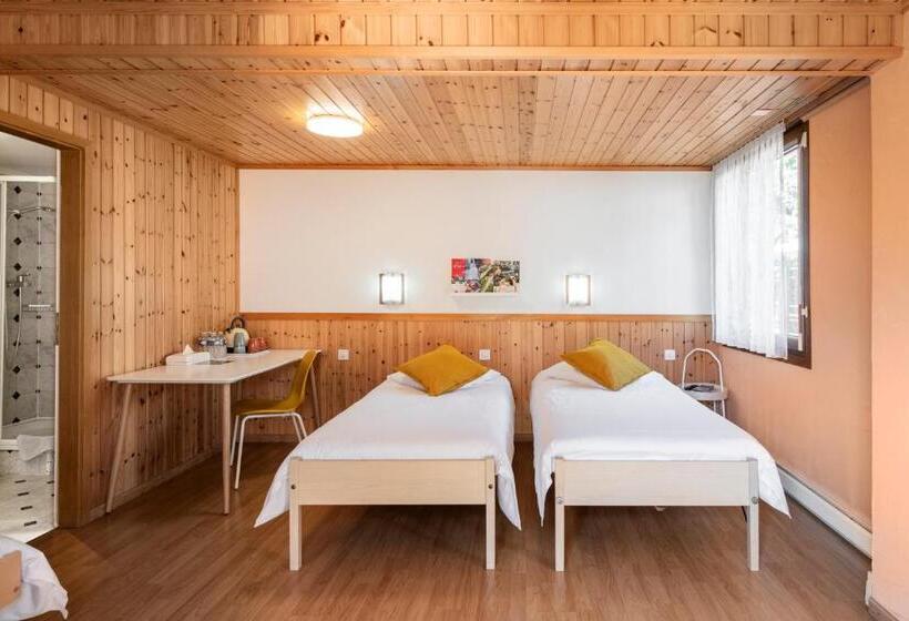 Семейный Номер, Motel Restaurant 13 Etoiles