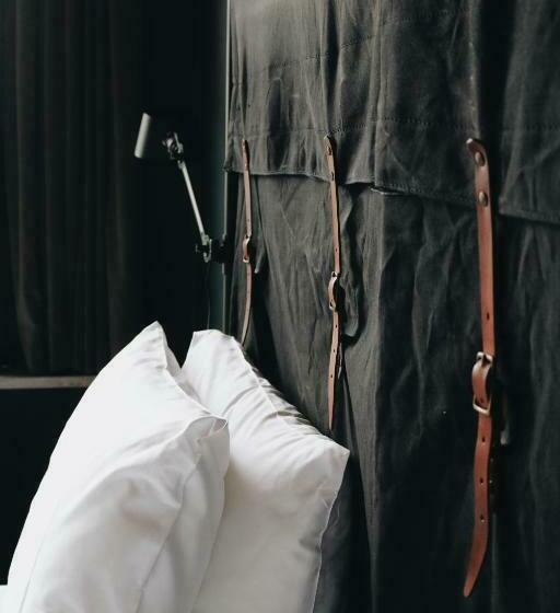 اتاق راحتی, The Duke Boutique