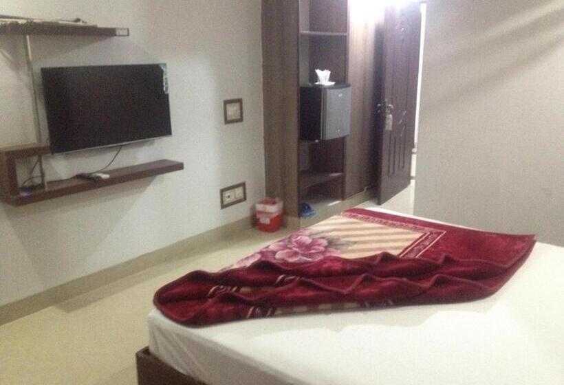 اتاق لوکس, Fire Mounts Hotel And Resturant