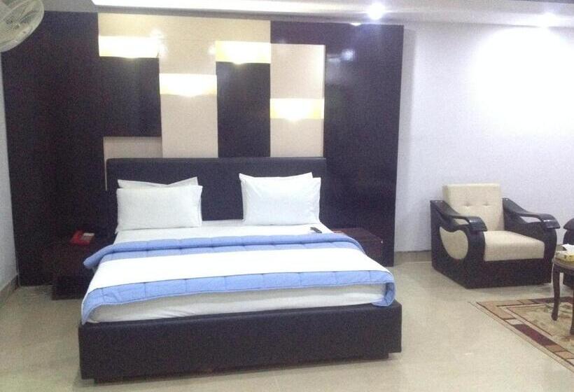 اتاق کلاسیک سه تخته, Fire Mounts Hotel And Resturant