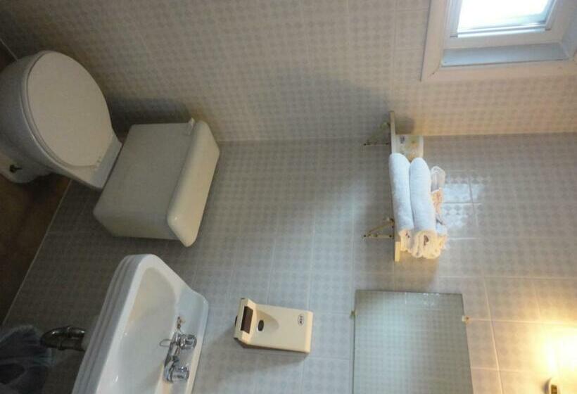 Номер Стандарт, Hipwell's Motel