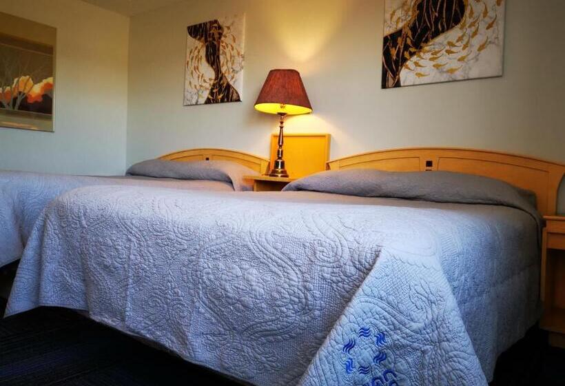 Номер Economy, Country Garden Inn