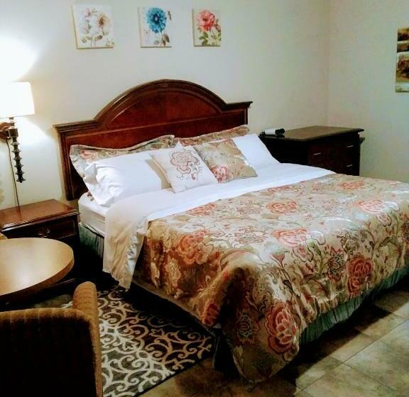 キングサイズベッドのスタンダードルーム, Rothesay Motel