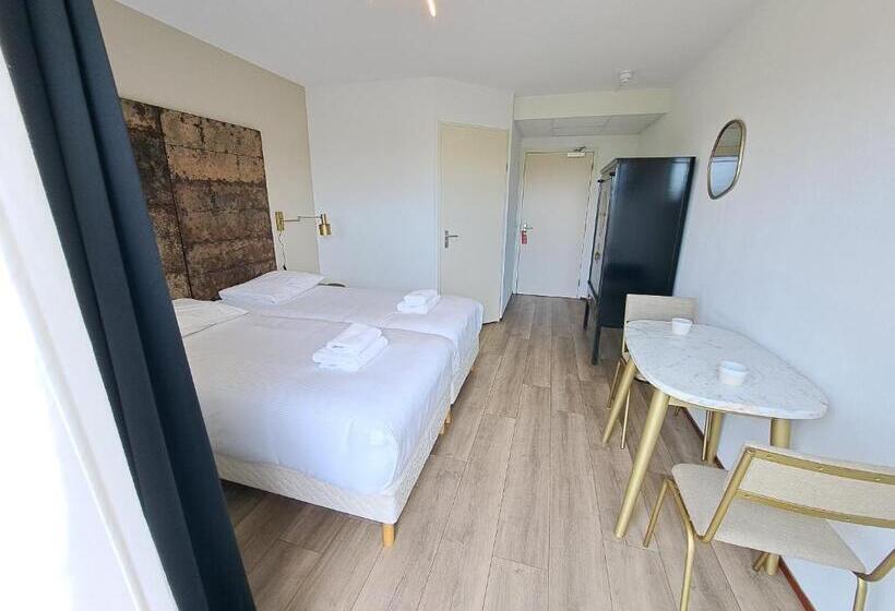 Номер Стандарт с Балконом, Seehotel Oostkapelle
