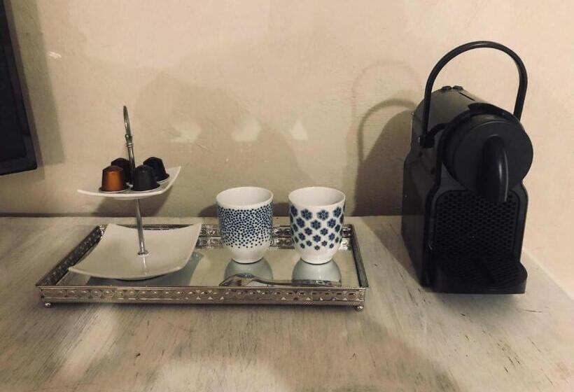 اتاق لوکس, B&b Kasteelhoeve De Tornaco
