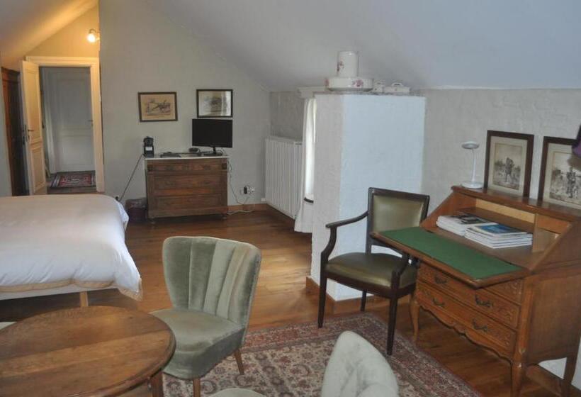 اتاق لوکس خانوادگی, B&b Kasteelhoeve De Tornaco