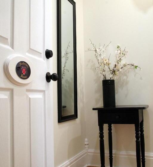 Люкс Кровать Кинг, Colborne Bed And Breakfast