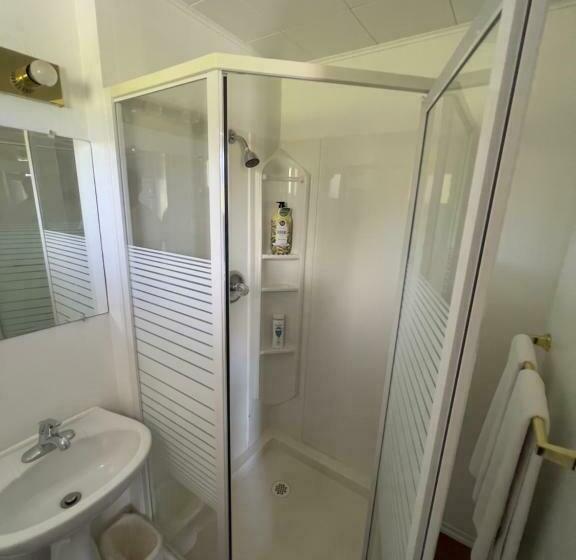 Номер Deluxe, Monashee Motel