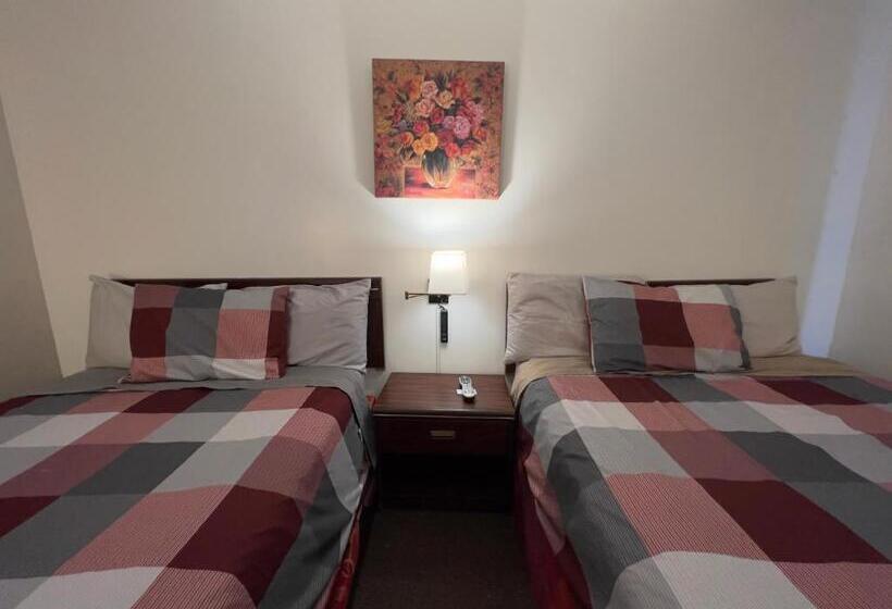 Номер Deluxe, Monashee Motel