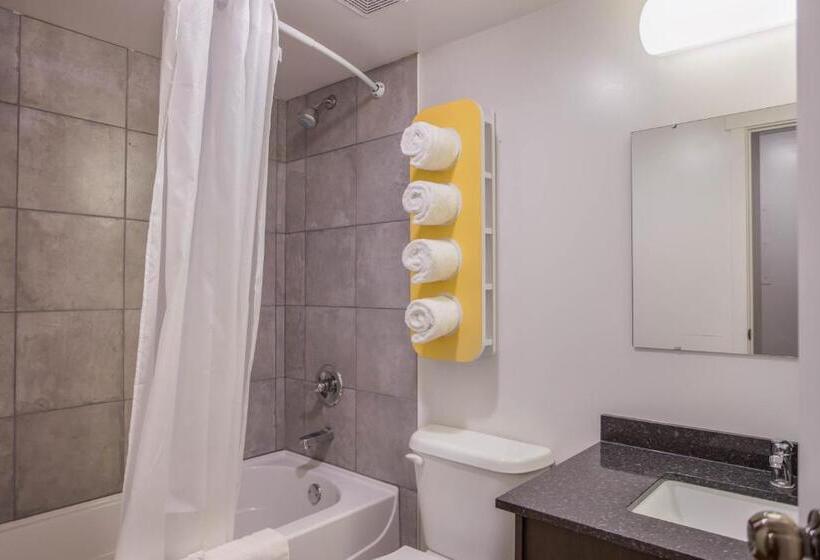 ２ダブルベッドのスタンダードルーム, Motel Bo Camrose, Ab