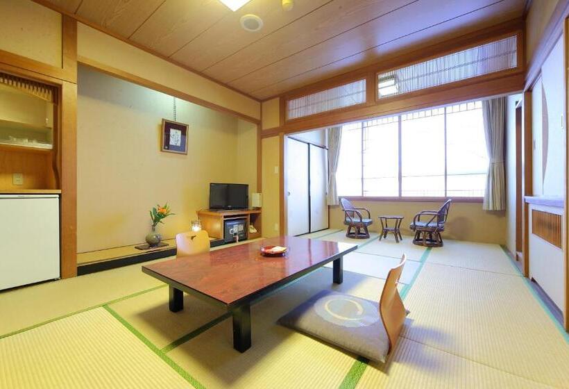 Семейный Номер, Awara Onsen Hot Spring Koubou Gurabaatei