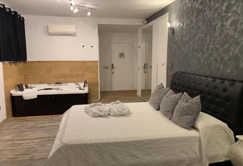 Полулюкс Повышенной Комфортности, Habitaciones Premium Finca La Casona