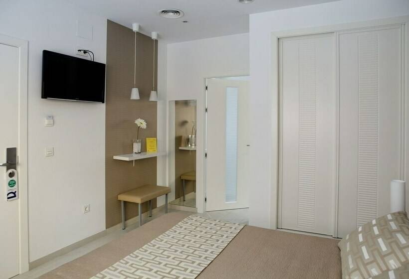 Номер Стандарт, Apartahotel énfasis Group