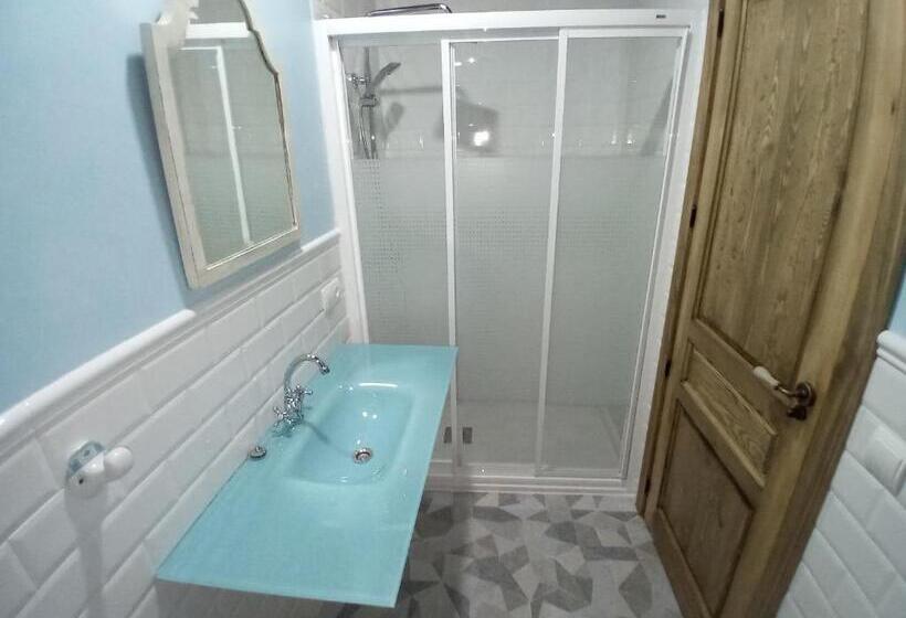 Номер Стандарт, Albergue La Medina De Camponaraya