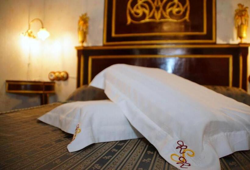 Номер Superior с Террасой, Sitges Royal Rooms