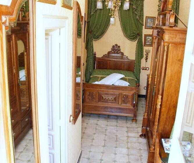 Номер Superior с Террасой, Sitges Royal Rooms