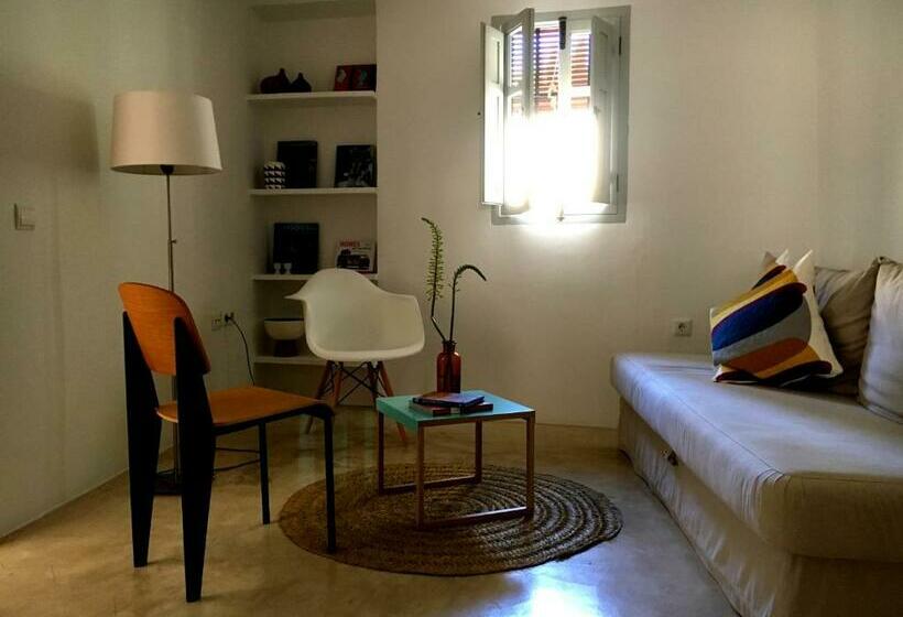Sviitti, Casa Aldomar