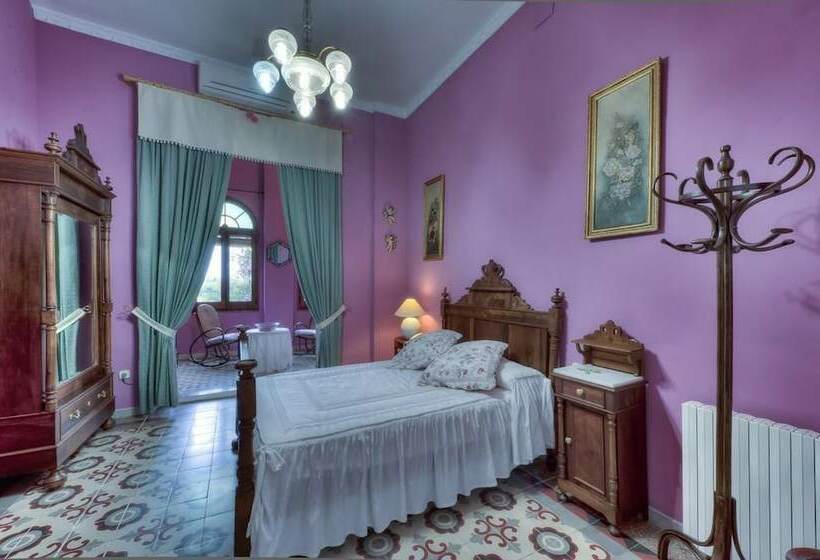 Номер Стандарт Вид на Сад, Casa Ceremines