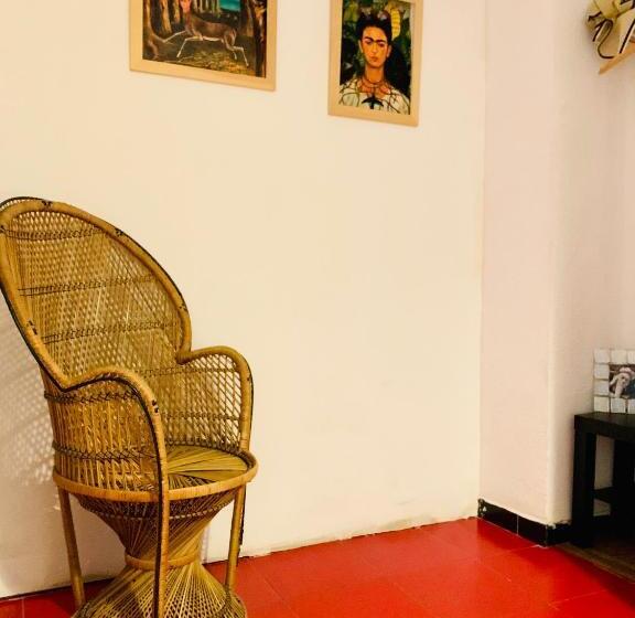اتاق استاندارد, B&b Una Habitación Propia