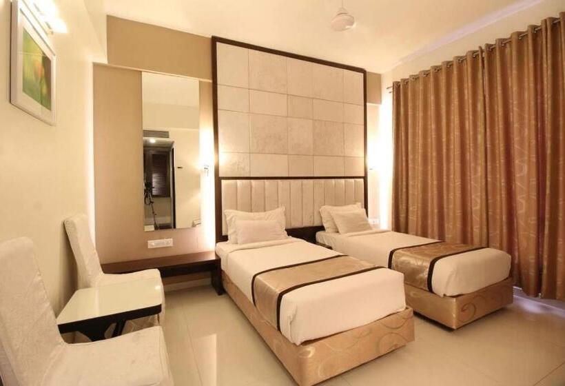 Номер Deluxe, Executive Silver Inn