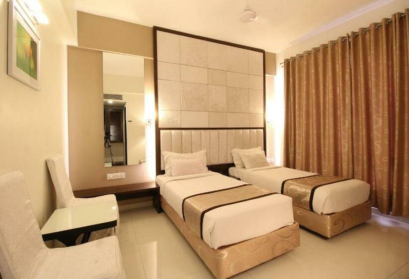 Номер Deluxe, Executive Silver Inn