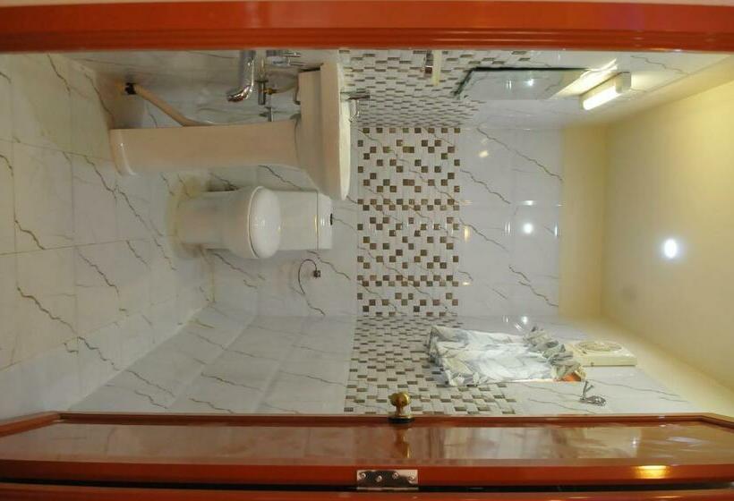 Номер Премиум, Sreekrishna Houseboat   Vaccinated Staff
