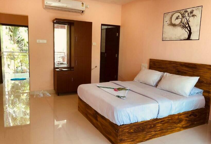 Номер Стандарт Вид на Озеро, Udaya Resort