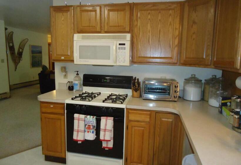 Стандартный Номер Кровать Кинг, Antler's Rest Bed And Breakfast