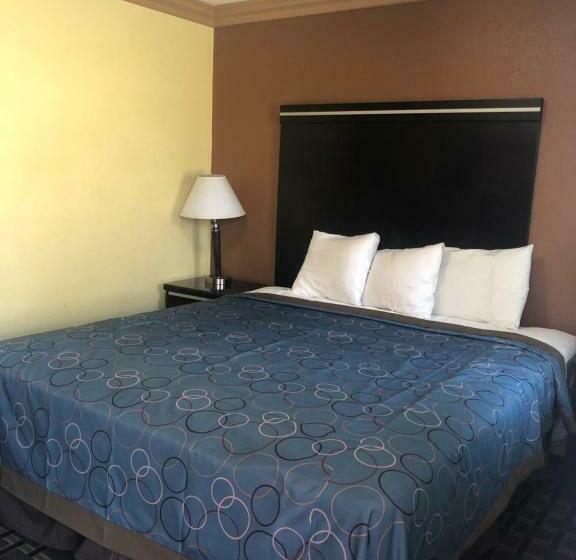 Номер Стандарт, Glendora Motel