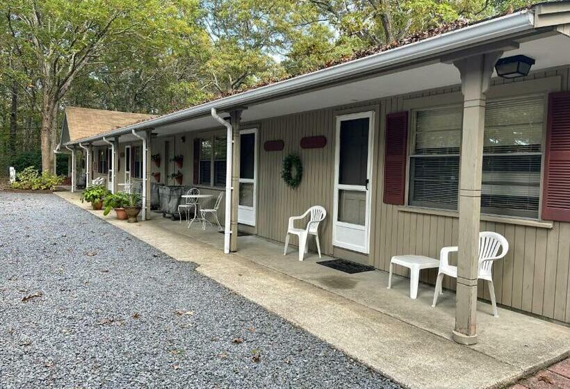 패밀리 스위트, Midway Motel & Cottages