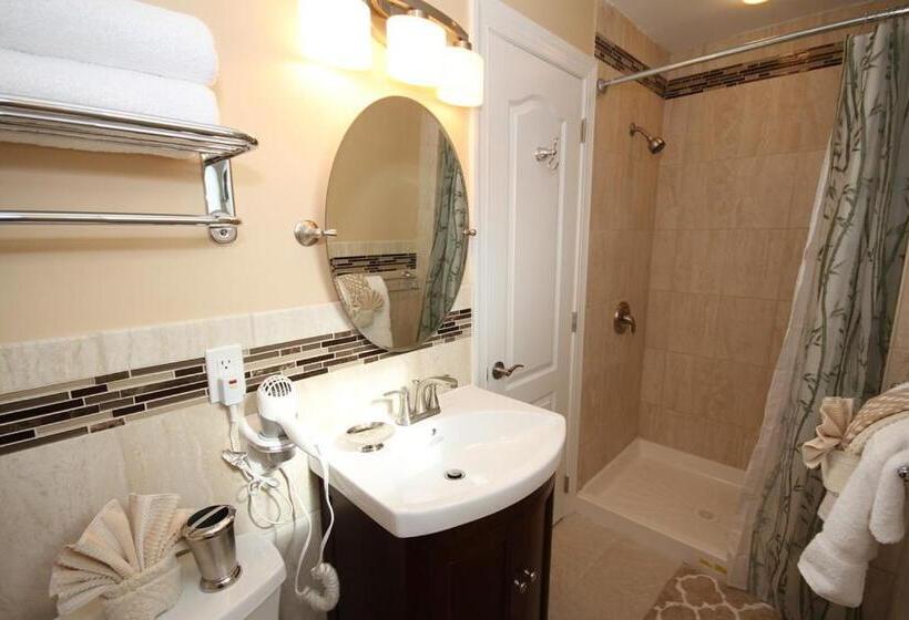 ３ベッドルームハウス, Colton Court Motor Inn