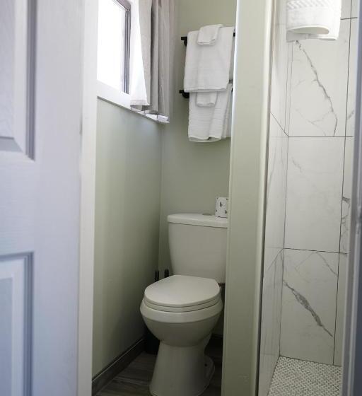 Номер Стандарт, Sagebrush Inn