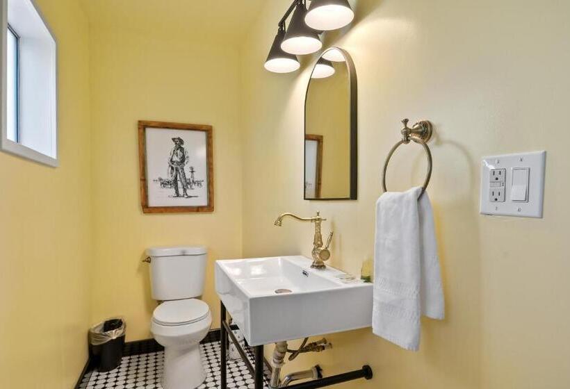 Люкс Кровать Кинг, Sagebrush Inn