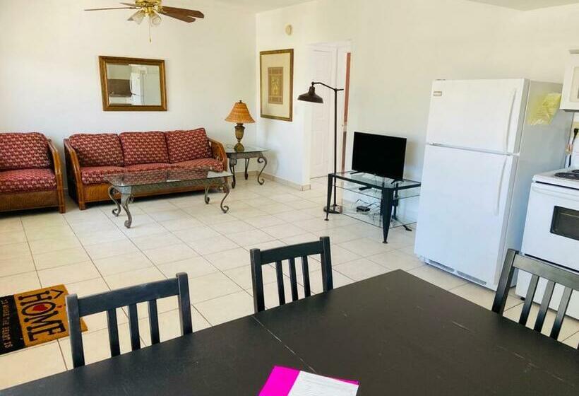 דירת חדר דלוקס, Beach Tide Motel