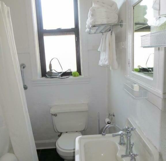 סוויטת 2 חדרי שינה, The Polo Inn Bridgeport U.s.a